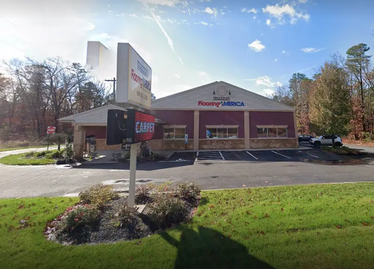 Mazzas Flooring Storefront